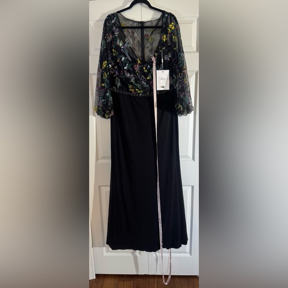 Bishop Sleeve V-neckline Wrap Over Torso Column Dress by Mac Duggal NWT - Picture 5 of 8